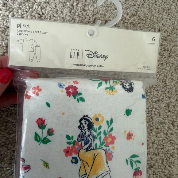 BabyGap Gap× Disney Girls Organic Cotton Snow White PJ Set, size 6, NWT - Picture 5 of 5